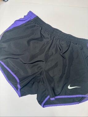 Nike Women's Black & Purple Runnjng Shorts